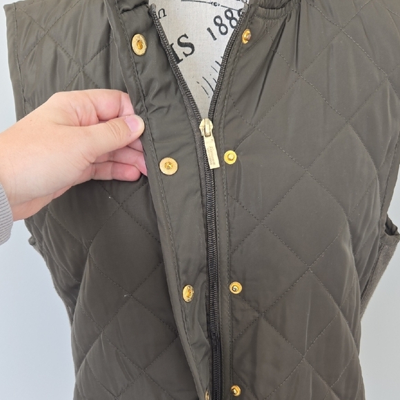 Adrienne Vittadini Quilted Vest in Olive Green - Picture 2 of 4